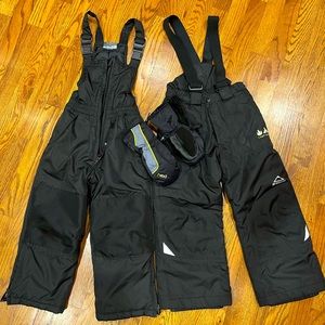 Kids Two Ski pants +snow gloves